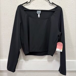 Arula Black Long Sleeve Crop Top NWT Size 2X (B)